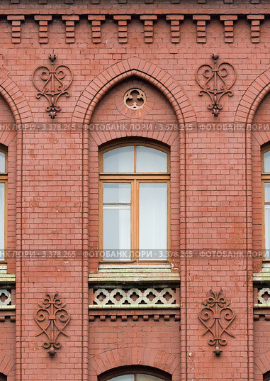 Калининград. Окно госпиталя Святого Георга (2010 год). Стоковое фото, фотограф Бурмистрова Ирина / Фотобанк Лори
