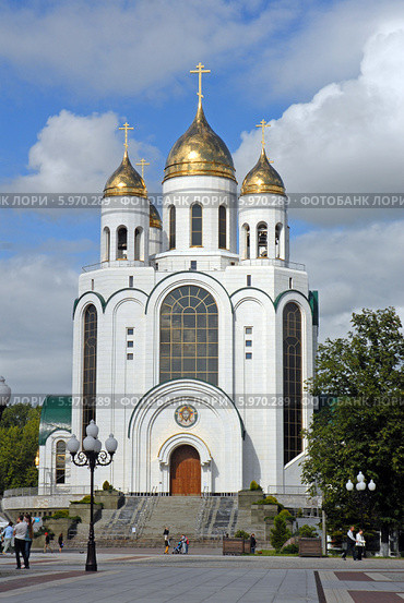 Калининград. Вид на городскую площадь и храм. Редакционное фото, фотограф Svet / Фотобанк Лори