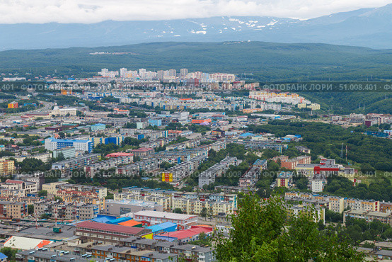 Камчатка. Вид на город Петропавловск-Камчатский с Мишенной сопки. Лето 2025 год. Стоковое фото, фотограф Виктория Панченко / Фотобанк Лори