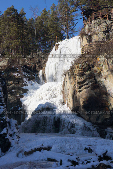Kamyshlinsky waterfall on the Kamyshla river, Altai , Russia. Стоковое фото, фотограф Наталия Макарова / Фотобанк Лори