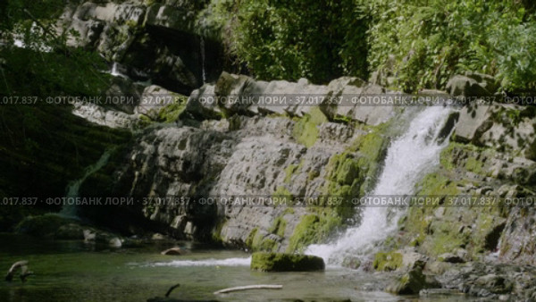 Кавказские горы. Река Дикарка и Змеевские водопады. Caucasus Mountains. Dikarka River and the Zmeykovsky waterfalls. Стоковое видео, видеограф Евгений Романов / Фотобанк Лори