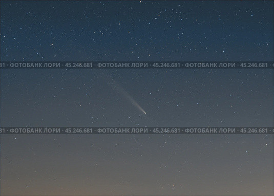 Комета C/2023 A3 (Цзыцзиньшань-ATLAS) 21 октября 2024 года. Стоковое фото, фотограф Павел Т. / Фотобанк Лори