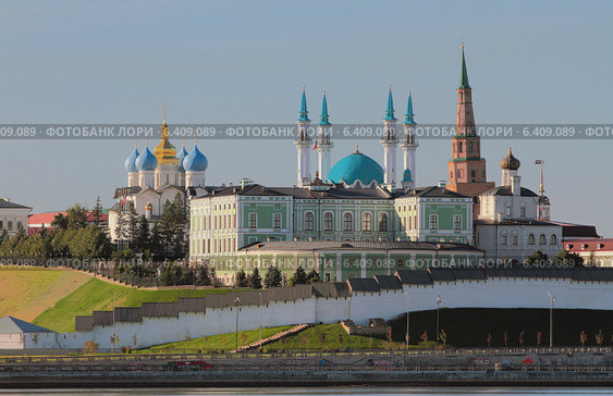Комплекс Губернаторского дворца в Казанcком кремле (2014 год). Стоковое фото, фотограф Вадим Хомяков / Фотобанк Лори