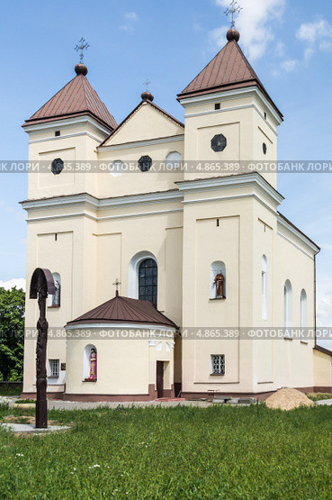 Костел св. Михаила Архангела, Михалишки, Беларусь (2013 год). Стоковое фото, фотограф Михаил Широков / Фотобанк Лори