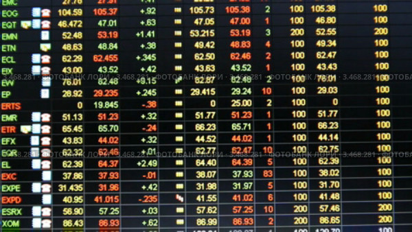 Котировки акций S&P 500. Биржи. Американский рынок. Стоковое видео, видеограф Mikhail Erguine / Фотобанк Лори