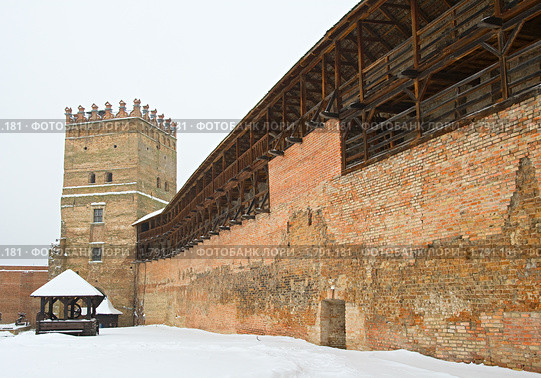 Крепость в Луцке, Украина (2010 год). Стоковое фото, фотограф Надежда Болотина / Фотобанк Лори