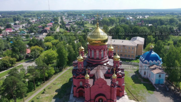 Крестовоздвиженский Собор и Скорбященская церковь. Скорбященский женский монастырь. Город Нижний Тагил. Россия. Стоковое видео, видеограф Евгений Ткачёв / Фотобанк Лори
