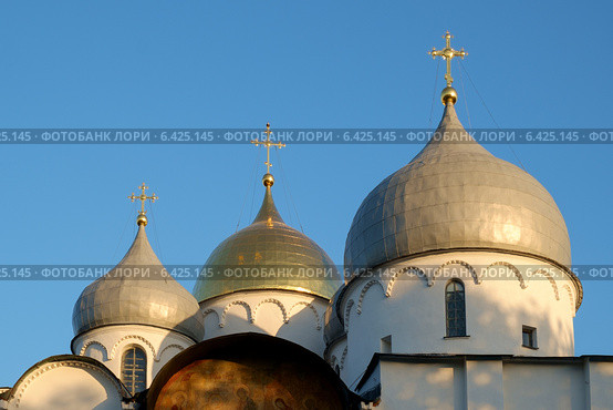 Купола Софийского Собора в Великом Новгороде (2014 год). Стоковое фото, фотограф Антон Каменский / Фотобанк Лори