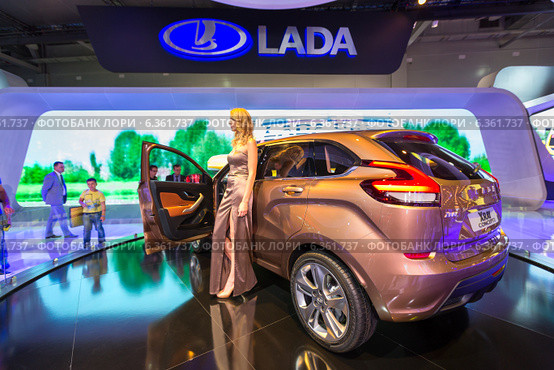Lada Xray Concept. Московский международный автомобильный салон 2014. Редакционное фото, фотограф Сергей Лаврентьев / Фотобанк Лори