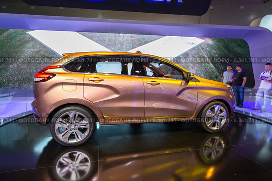 Lada Xray Concept. Московский международный автомобильный салон 2014. Редакционное фото, фотограф Сергей Лаврентьев / Фотобанк Лори