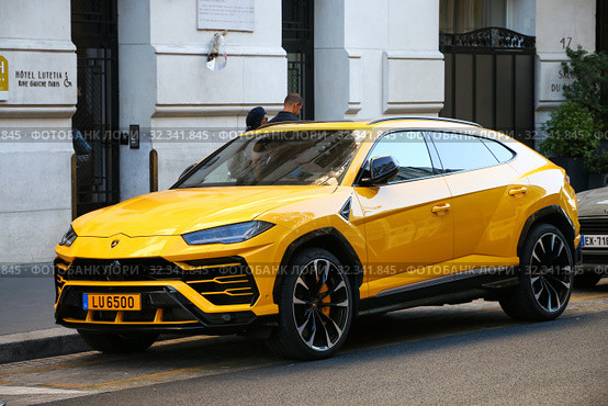 Lamborghini Urus (2019 год). Редакционное фото, фотограф Art Konovalov / Фотобанк Лори