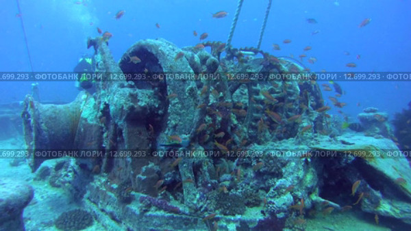 Лебедка на затонувшем судне SS Thistlegorm (2014 год). Редакционное видео, видеограф KEN VOSAR / Фотобанк Лори