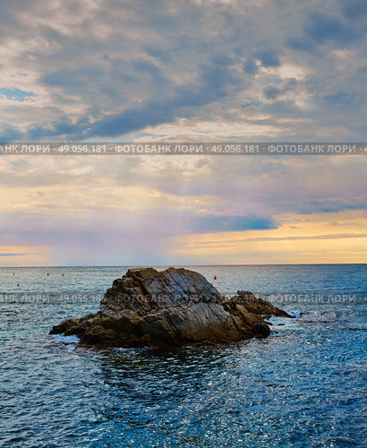 Lloret de Mar beach sunrise in costa Brava of Catalonia spain. Стоковое фото, агентство Ingram Publishing / Фотобанк Лори