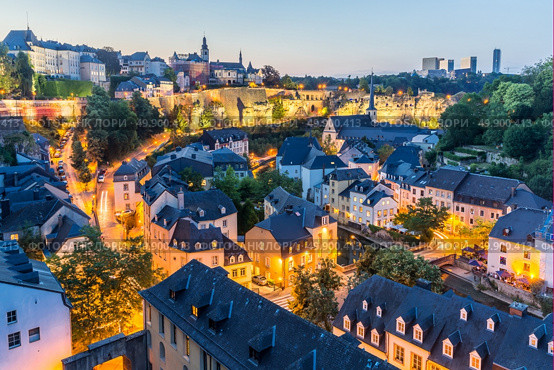 Luxembourg City sunset top view in Luxembourg. Стоковое фото, агентство Ingram Publishing / Фотобанк Лори