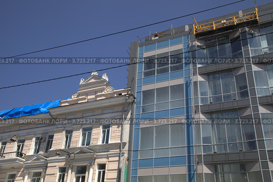 Ляпы городской архитектуры во Владивостоке (2012 год). Редакционное фото, фотограф Валерий Акулич / Фотобанк Лори