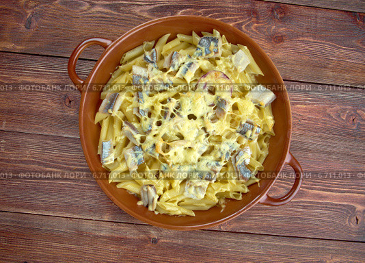 Макароны пенне с сыром и макрелью. Стоковое фото, фотограф Александр Fanfo / Фотобанк Лори
