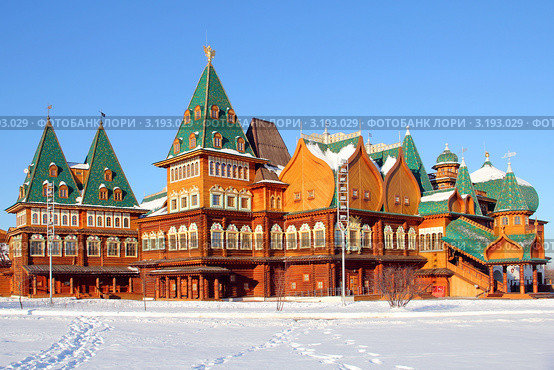 Макет дворца царя Алексея Михайловича в Коломенском. Москва (2012 год). Редакционное фото, фотограф Александра Меланич / Фотобанк Лори
