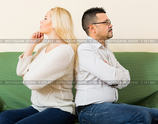 Married couple after quarrel. Стоковое фото, фотограф Яков Филимонов / Фотобанк Лори