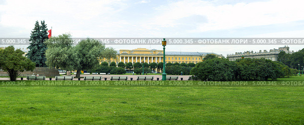 Марсово поле. Здание Ленэнерго. Санкт-Петербург (2013 год). Редакционное фото, фотограф Владимир Макеев / Фотобанк Лори