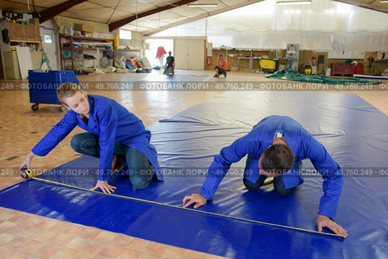 measuring tarp. Стоковое фото, агентство Ingram Publishing / Фотобанк Лори