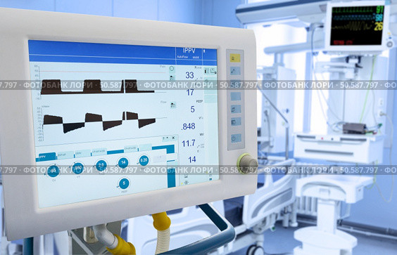 Mechanical Lung ventilation in intensive care unit. Стоковое фото, агентство Ingram Publishing / Фотобанк Лори