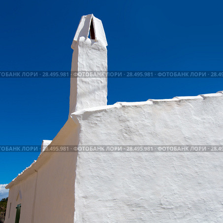 Menorca Es Grau white house chimney detail in Balearic Islands (2013 год). Стоковое фото, фотограф Tono Balaguer / Ingram Publishing / Фотобанк Лори