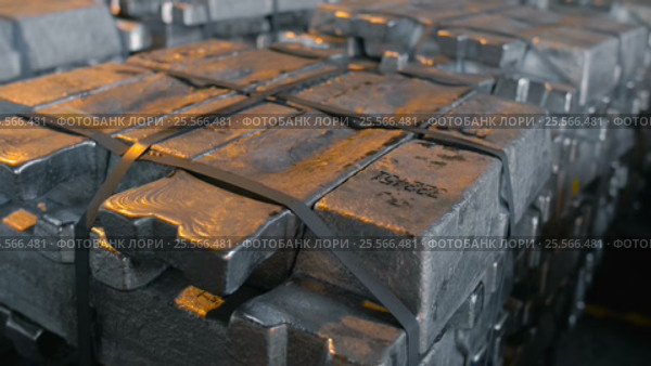 Metal Ingots in Stock. Стоковое видео, видеограф Станислав Панкратов / Фотобанк Лори