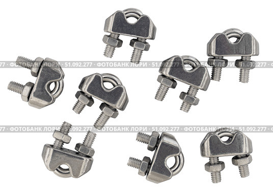 Металлические такелажные зажимы для тросов и канатов на белом фоне. Metal rigging clips for cables and ropes on a white background. Стоковое фото, фотограф Татьяна Д / Фотобанк Лори