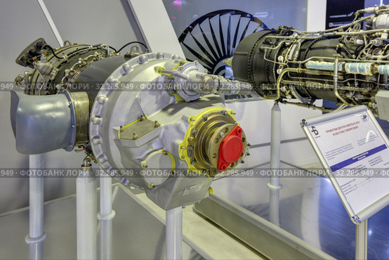 Международный авиационно-космический салон МАКС-2019. Турбовинтовой двигатель МС-500В-С. Редакционное фото, фотограф Игорь Долгов / Фотобанк Лори