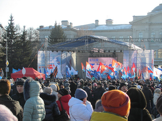 Митинг в честь присоединения Крыма к России в Омске (2018 год). Редакционное фото, фотограф Андрей Пешков / Фотобанк Лори