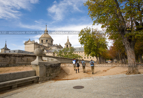 Монастырь Сан Лоренсо де Эль Эскориал в Испании. San Lorenzo de El Escorial (2012 год). Редакционное фото, фотограф Владимир Чинин / Фотобанк Лори