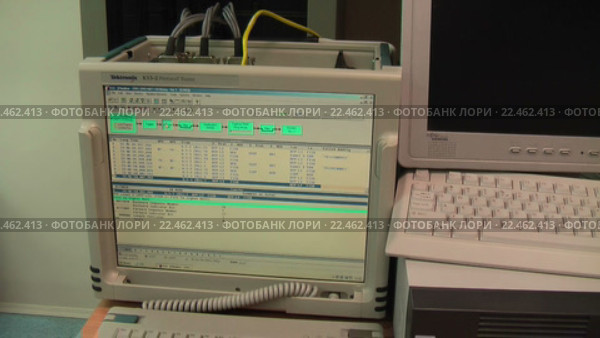 Монитор работающего тестера протокола на технической площадке (2012 год). Редакционное видео, видеограф Сергей Буторин / Фотобанк Лори