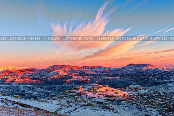 Morning dawn over the village of Kubachi in Dagestan. Стоковое фото, фотограф Владимир Ушаров / Фотобанк Лори