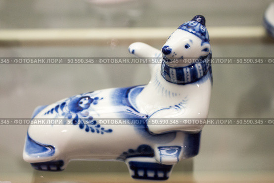 Moscow, Russia - March 1, 2025: The exhibition of the famous Russian brand Gzhel is the production of tableware and other ceramic products. Редакционное фото, фотограф Татьяна Васильева / Фотобанк Лори