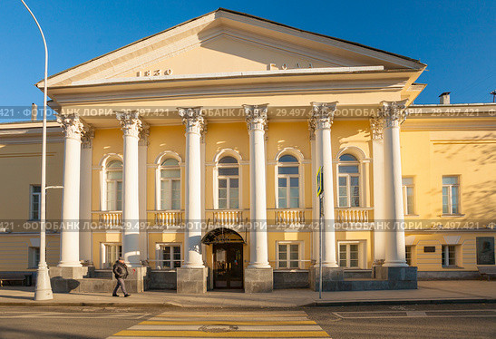 Московский музей современного искусства на Гоголевском бульваре. Москва. (2018 год). Редакционное фото, фотограф Владимир Чинин / Фотобанк Лори