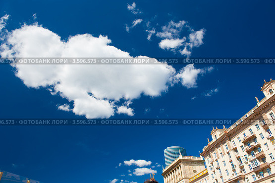Московское небо (2012 год). Стоковое фото, фотограф E. O. / Фотобанк Лори