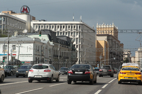 Москва , дом 41 на Ярославском шоссе (2020 год). Редакционное фото, фотограф Дмитрий Неумоин / Фотобанк Лори