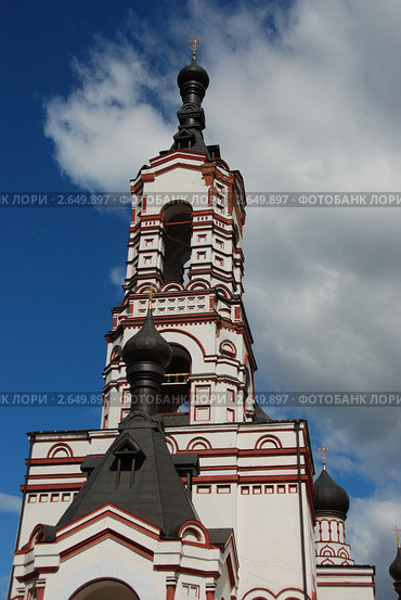 Москва. Храм Дмитрия Солунского на Благуше. Колокольня (2011 год). Стоковое фото, фотограф lana1501 / Фотобанк Лори