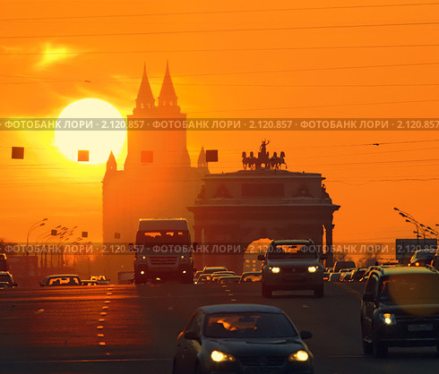 Москва, Кутузовский, Триумфальная арка (2009 год). Стоковое фото, фотограф Юрий Кирсанов / Фотобанк Лори
