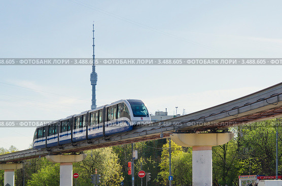 Москва. Монорельсовая дорога. Станция "Тимирязевская" (2012 год). Редакционное фото, фотограф Елена Коромыслова / Фотобанк Лори