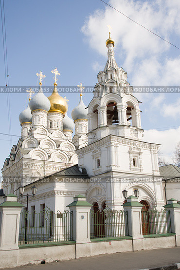 Москва. Церковь Николая Чудотворца в Пыжах на Большой Ордынке (1672) (2011 год). Стоковое фото, фотограф Михаил Ворожцов / Фотобанк Лори