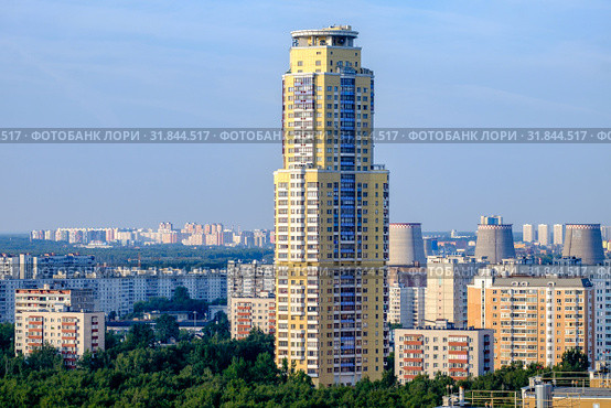 Москва, улица Дыбенко, 38 корпус 1, жилой комплекс "Корона Севера" (2019 год). Редакционное фото, фотограф glokaya_kuzdra / Фотобанк Лори
