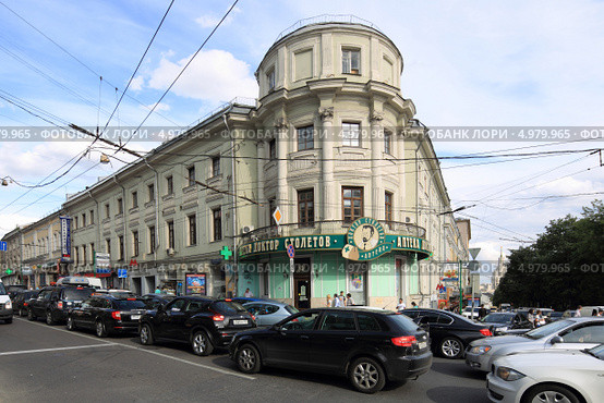 Москва. Улица Моросейка и улица Лубянский проезд (2013 год). Редакционное фото, фотограф Дмитрий Неумоин / Фотобанк Лори