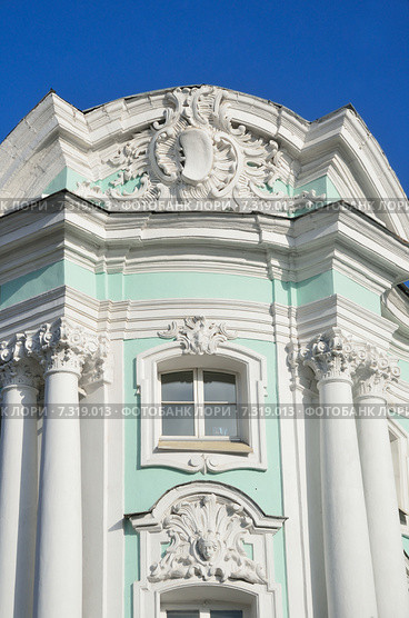 Москва, усадьба Апраксиных-Трубецких на Покровке, главный дом, 18 век. Элементы декора (2015 год). Стоковое фото, фотограф Овчинникова Ирина / Фотобанк Лори