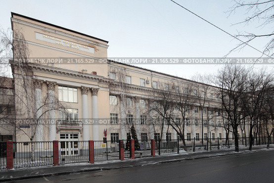 Москва, здание РАМ имени Гнесиных на Поварской улице зимой (2015 год). Стоковое фото, фотограф Дмитрий Неумоин / Фотобанк Лори