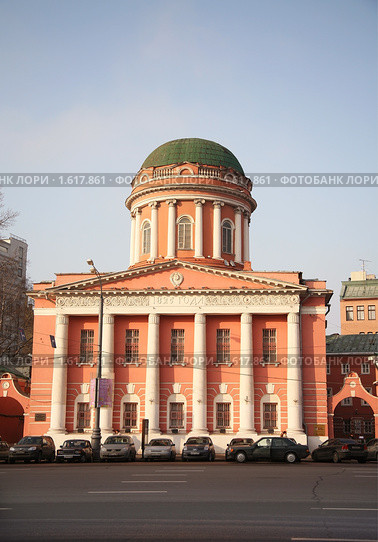Музей истории Москвы в бывшей церкви  Иоанна Богослова что под вязом (2010 год). Редакционное фото, фотограф Наталья Волкова / Фотобанк Лори