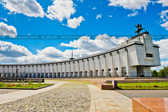 Музей Победы. Парк Победы. Поклонная гора. Москва. Россия (2024 год). Редакционное фото, фотограф E. O. / Фотобанк Лори