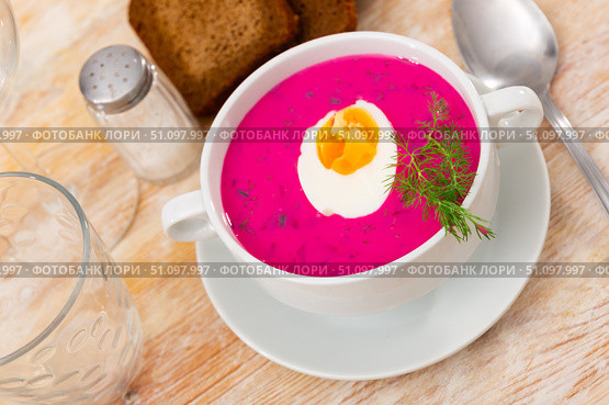 National dish of Belarusian cuisine is soup Kholodnik. Стоковое фото, фотограф Яков Филимонов / Фотобанк Лори