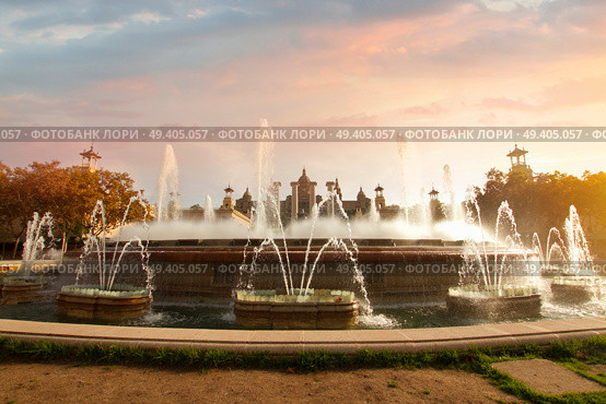 National Museum in Barcelona,Placa De Espanya,Spain. Стоковое фото, агентство Ingram Publishing / Фотобанк Лори