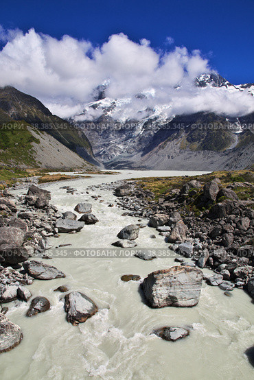 Nature of Hooker valley, New Zealand. Стоковое фото, фотограф Сергей Стрелков / Фотобанк Лори